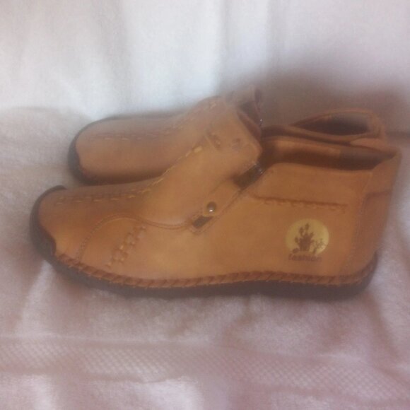 Fashion Men's Boots Hand Stitched Size 43 (10) New - Picture 1 of 7